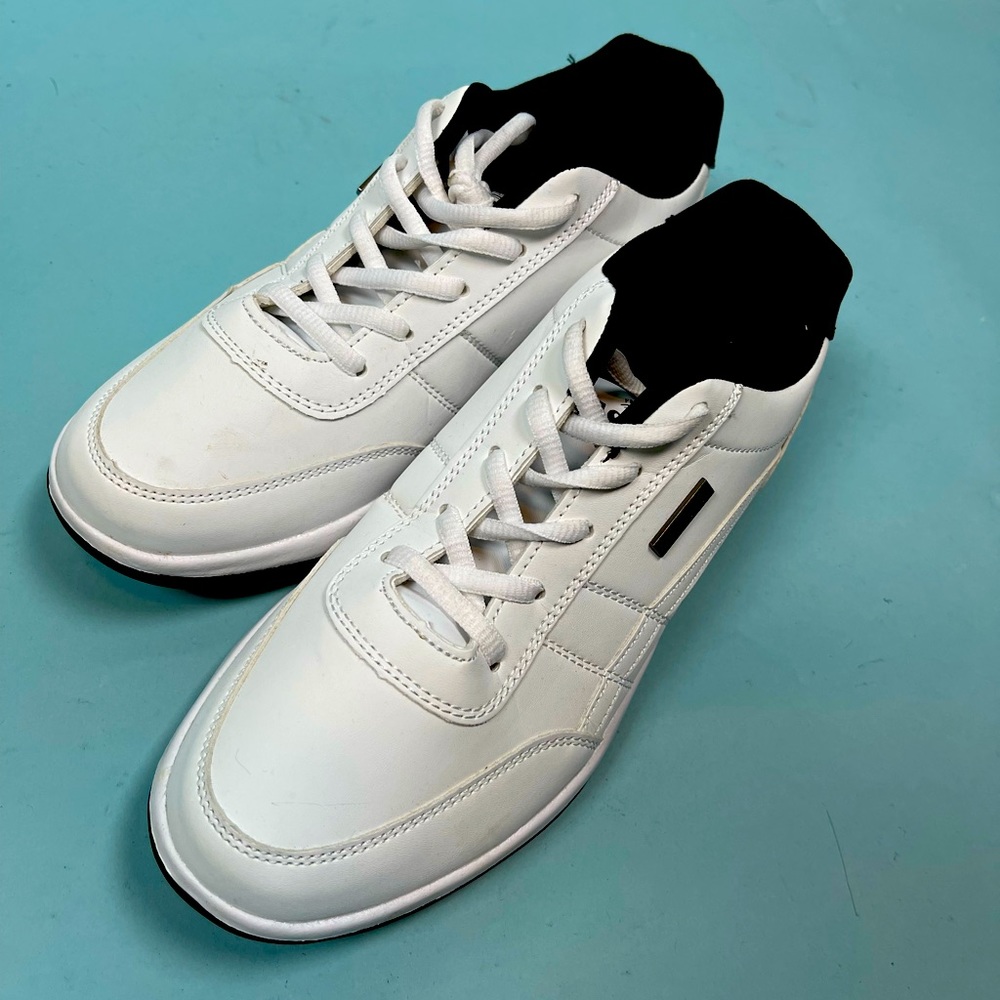 Cool white shoes